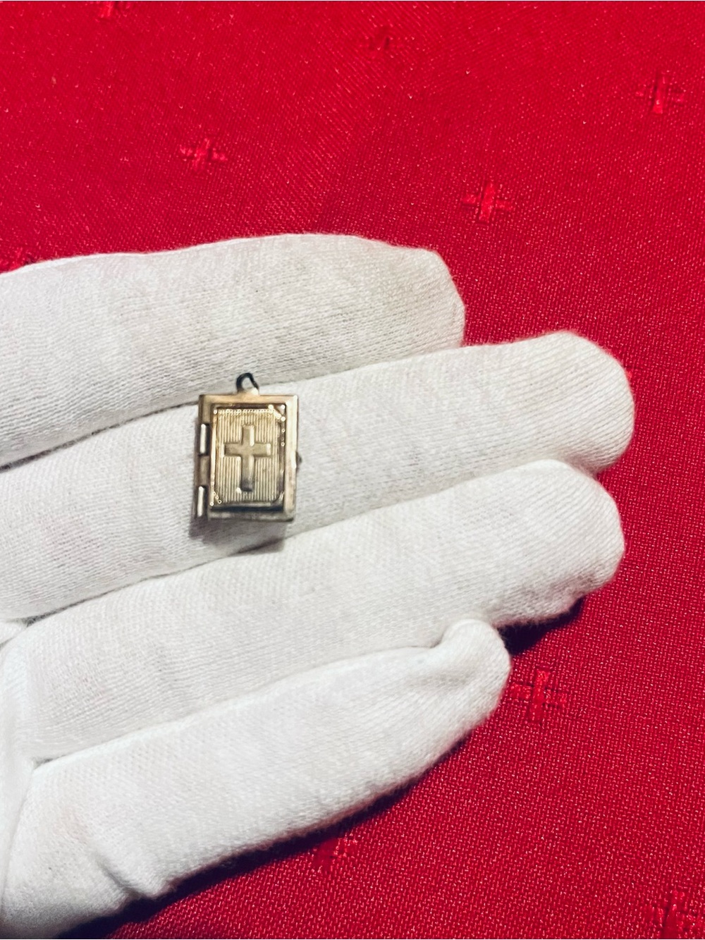 Vintage Gold Cross Locket Pendant